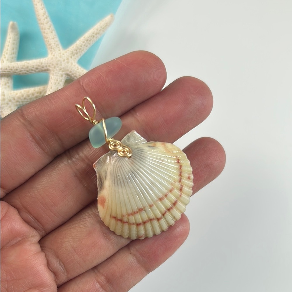 Calico shell Wirework Pendant with Sea Glass